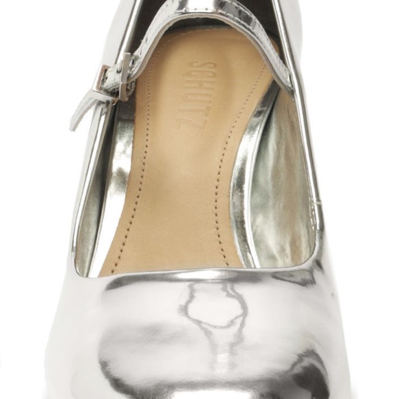 Schutz Dorothy silver Mary Jane pumps nwob 6.5